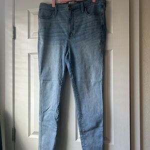 Madewell 11" High-Rise Roadtripper Authentic Skinny Jeans 33